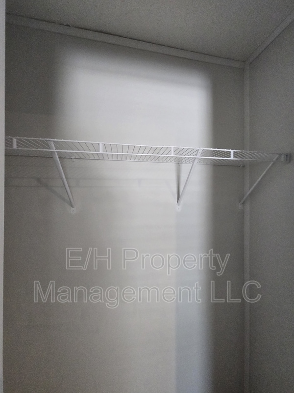 Building Photo - 501 S Edwards Ave