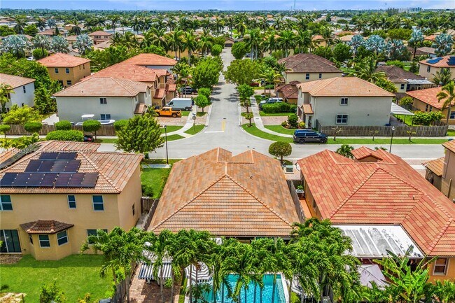 Building Photo - 25021 SW 118 Ct
