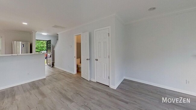 Building Photo - 1202 Savin Landing