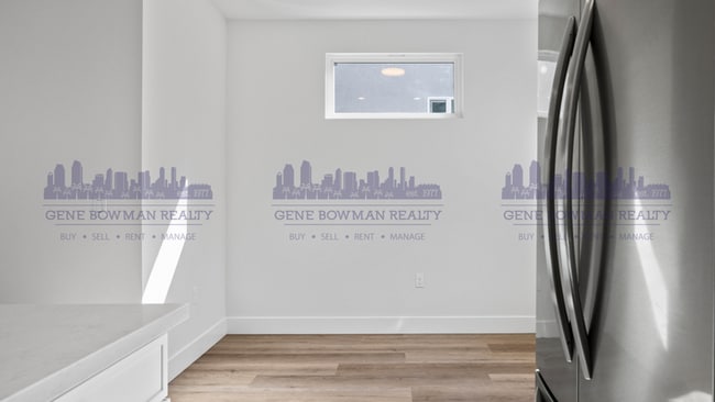 Building Photo - 6742 Waterman Ct