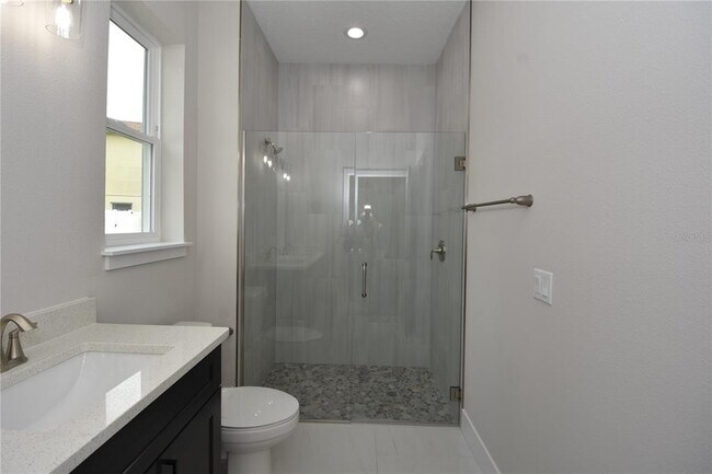 Building Photo - 5 Seton Ct