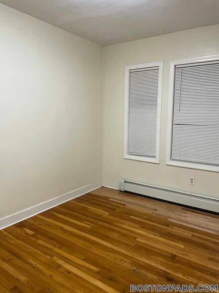 Building Photo - 29 Fessenden St