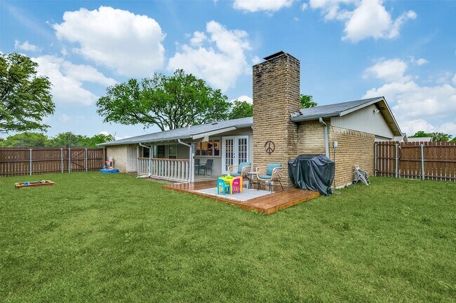 Building Photo - 1527 W Spring Creek Pkwy