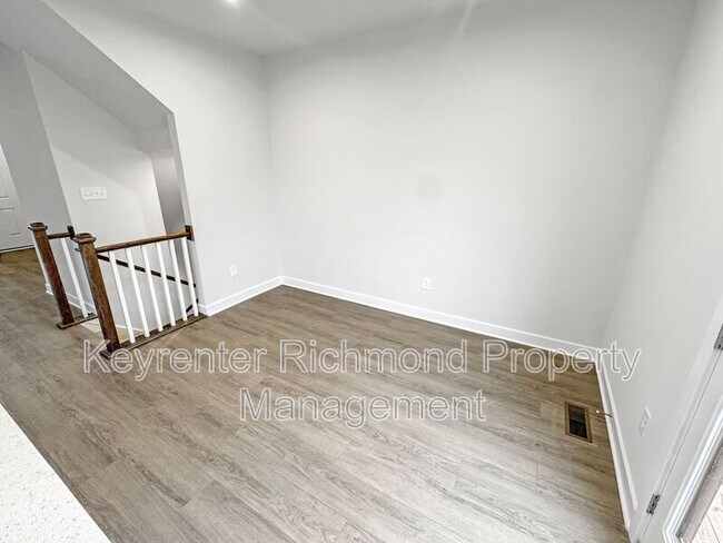 Building Photo - 1025 Arborway Ln