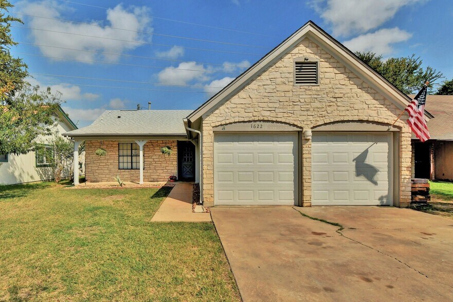 Building Photo - 1622 Peachtree Valley Dr
