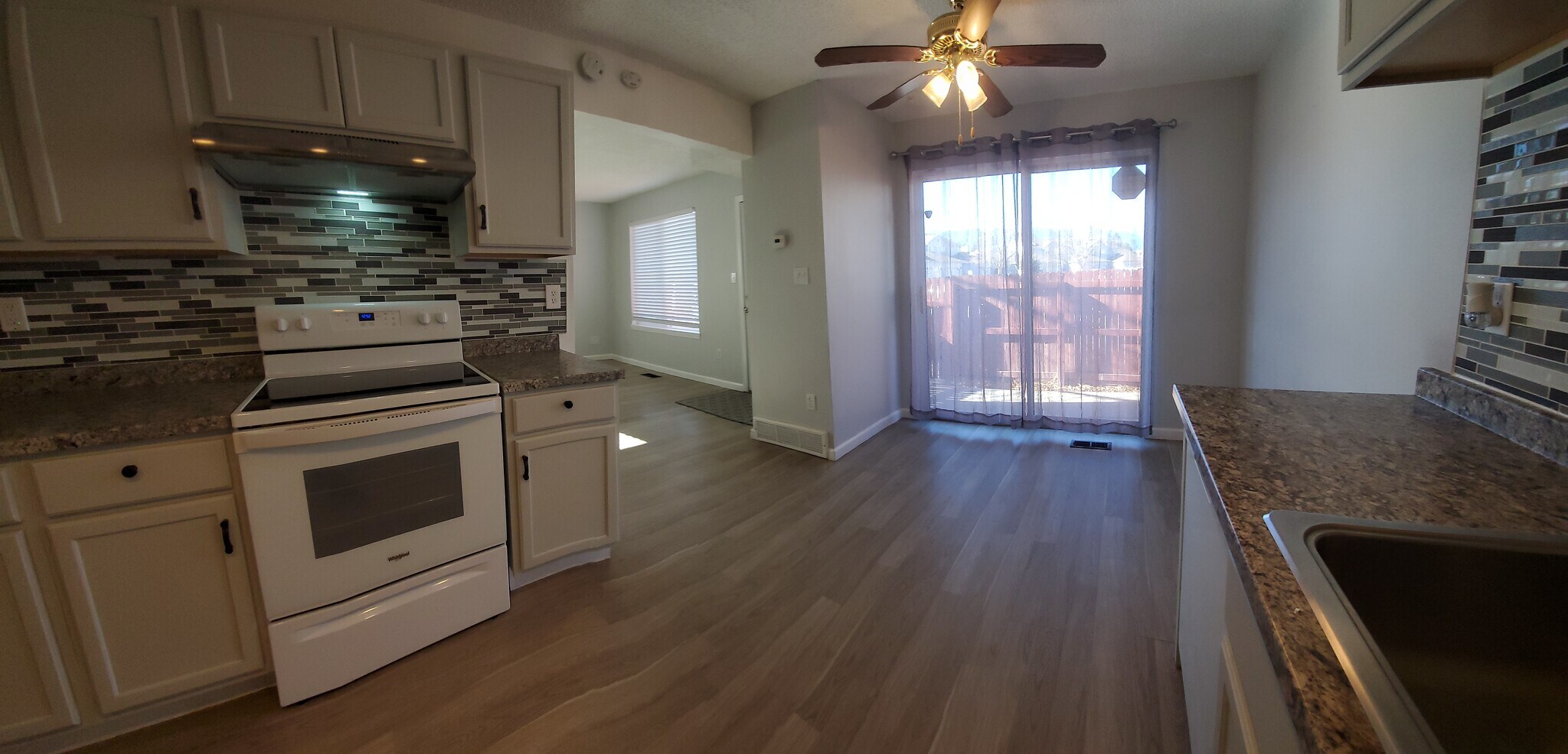 Building Photo - 1310 Firefly Cir