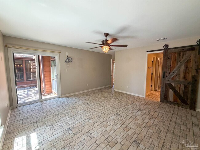 Building Photo - 7707 Beechwood Dr