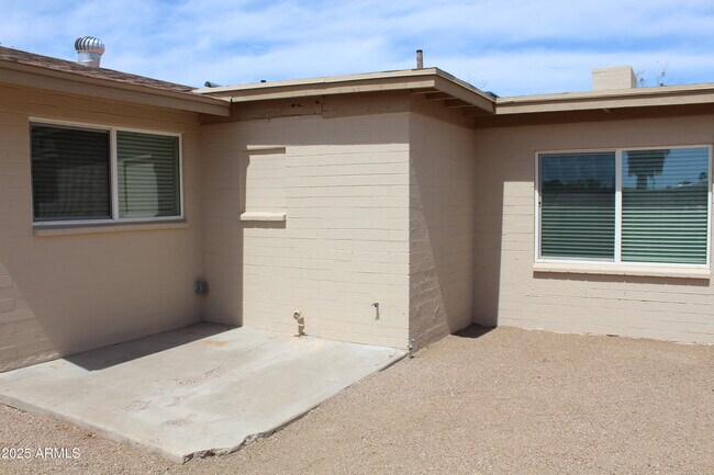 Building Photo - 1347 S Meridian Rd