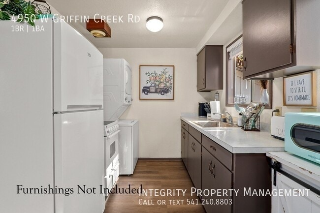 Building Photo - 4950 W Griffin Creek Rd