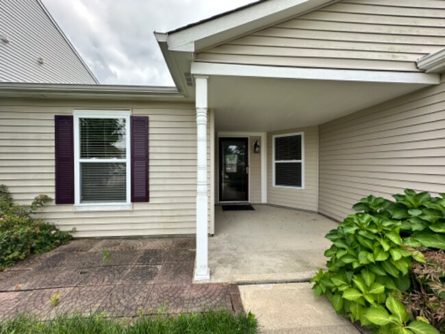 Building Photo - 9393 W Quarter Moon Dr