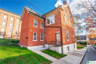 Building Photo - 426 Heckewelder Pl