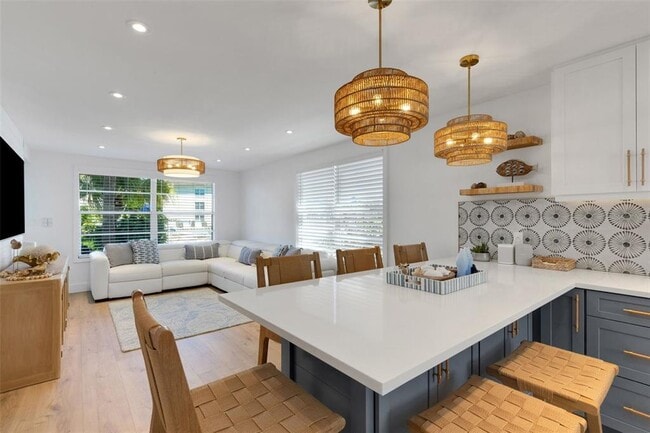 Building Photo - 4360 Chatham Dr