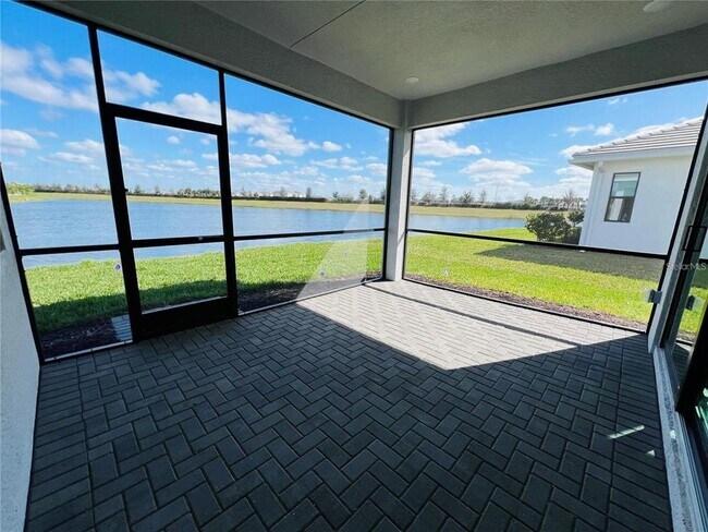 Building Photo - 5284 Barnett Cir