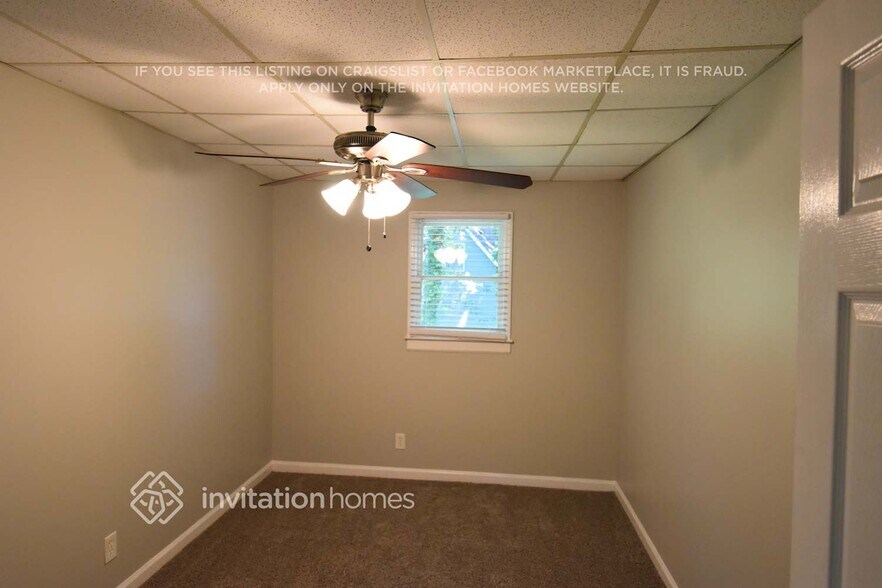 Building Photo - 510 Cove Rd