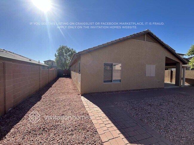 Building Photo - 42148 W Cheyenne Dr