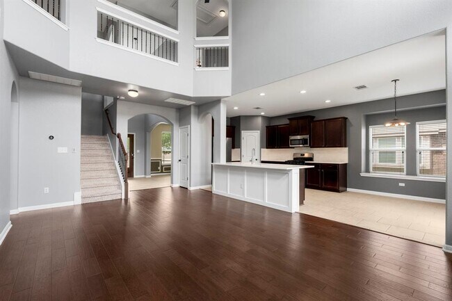 Building Photo - 8525 Reggio St