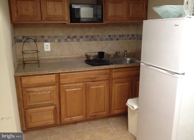 Building Photo - 5734 Washington Blvd