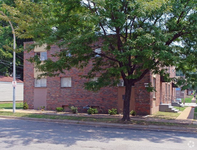 Primary Photo - 4670-4672 S Spring Ave
