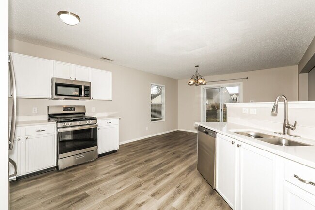 Building Photo - 8117 Retreat Ln