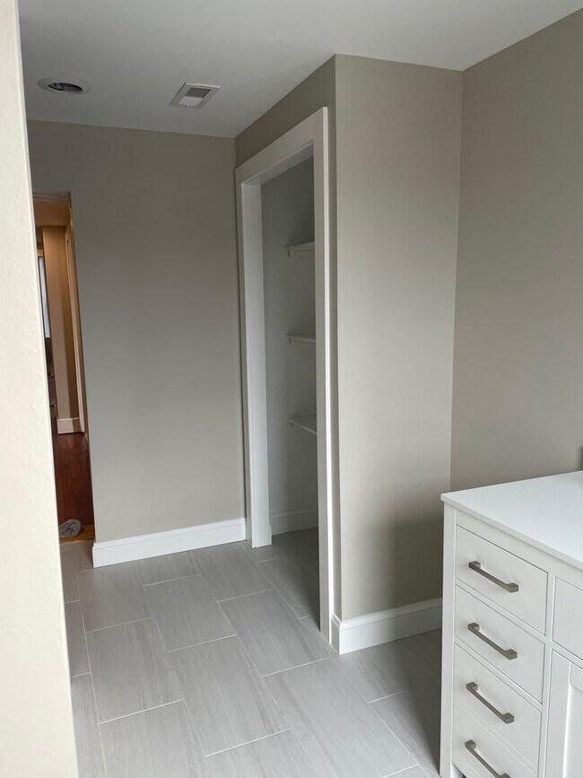 Building Photo - 4680 Umbria St