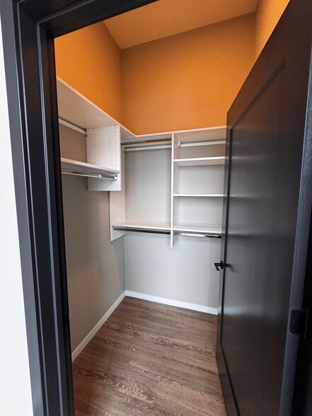 Building Photo - 26 N Sangamon St