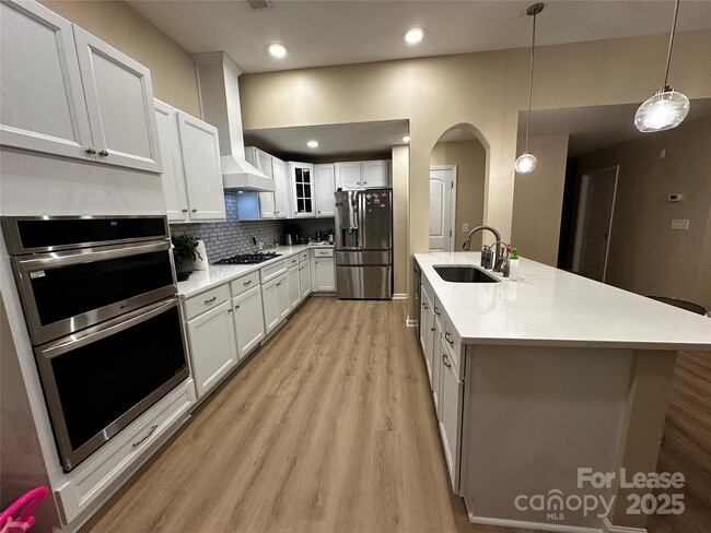 Primary Photo - 10031 Goose Landing Dr