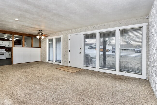 Building Photo - Beautiful 4 Bedroom Home