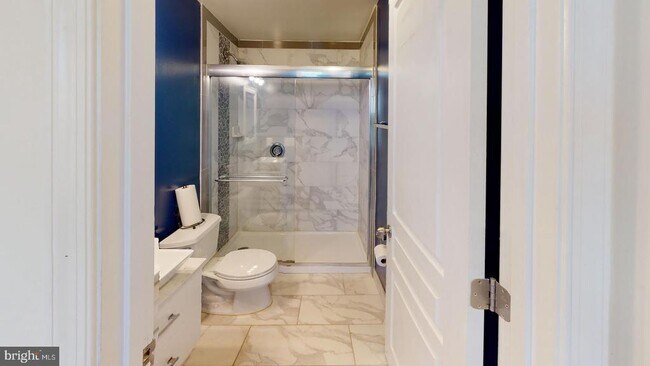 Building Photo - 2517 Francis Ln