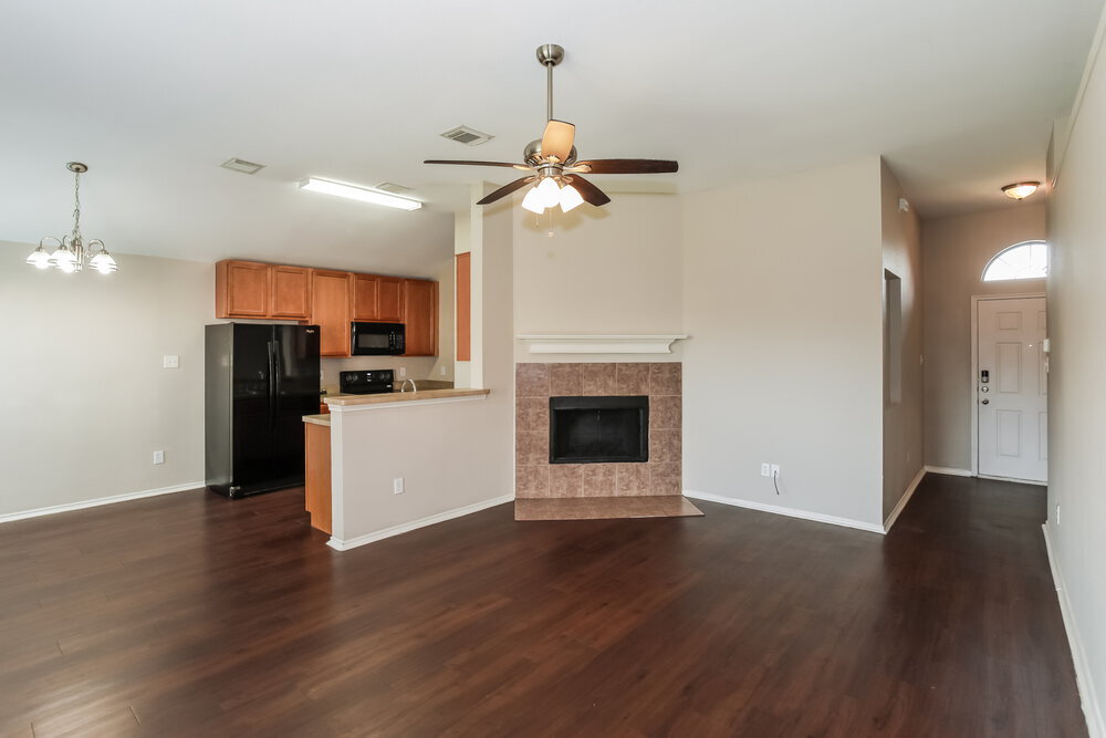 Building Photo - 6552 Manitoba St