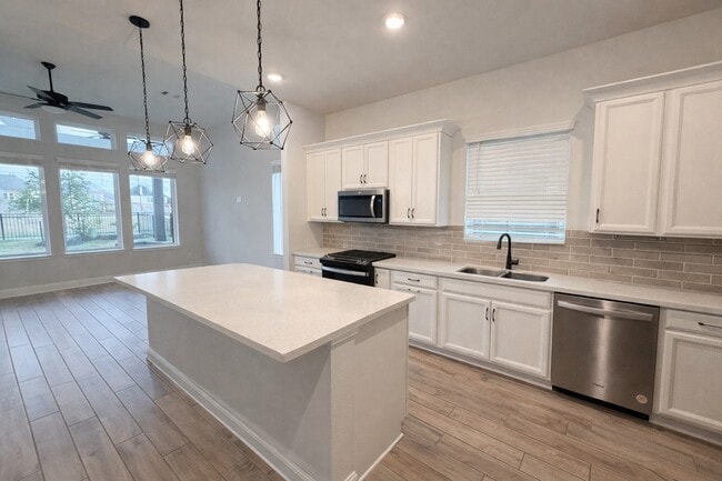 Building Photo - 2307 Birch View Ln