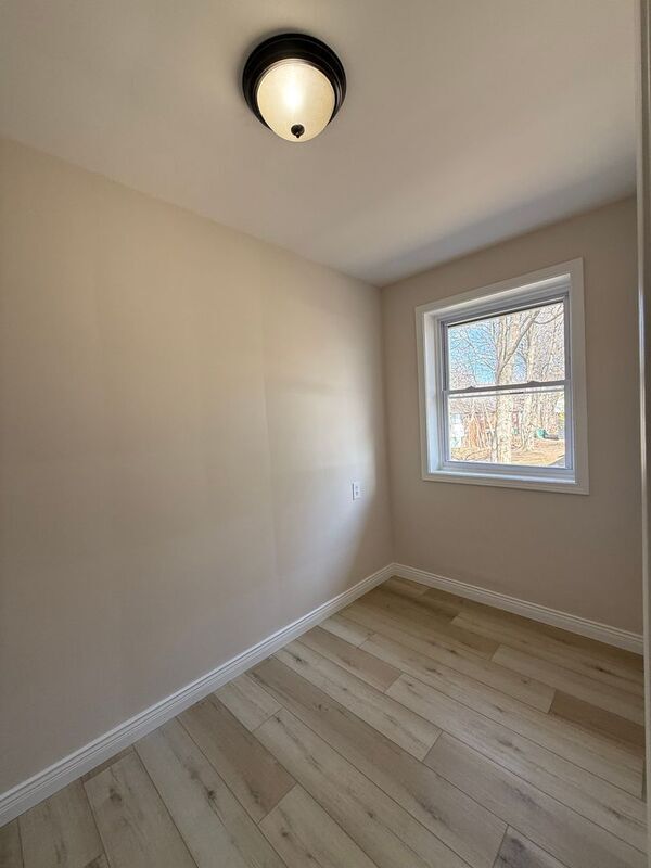 Building Photo - 172 Stonewood Ave