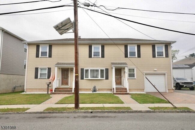 Primary Photo - 53 Mt Pleasant Ave