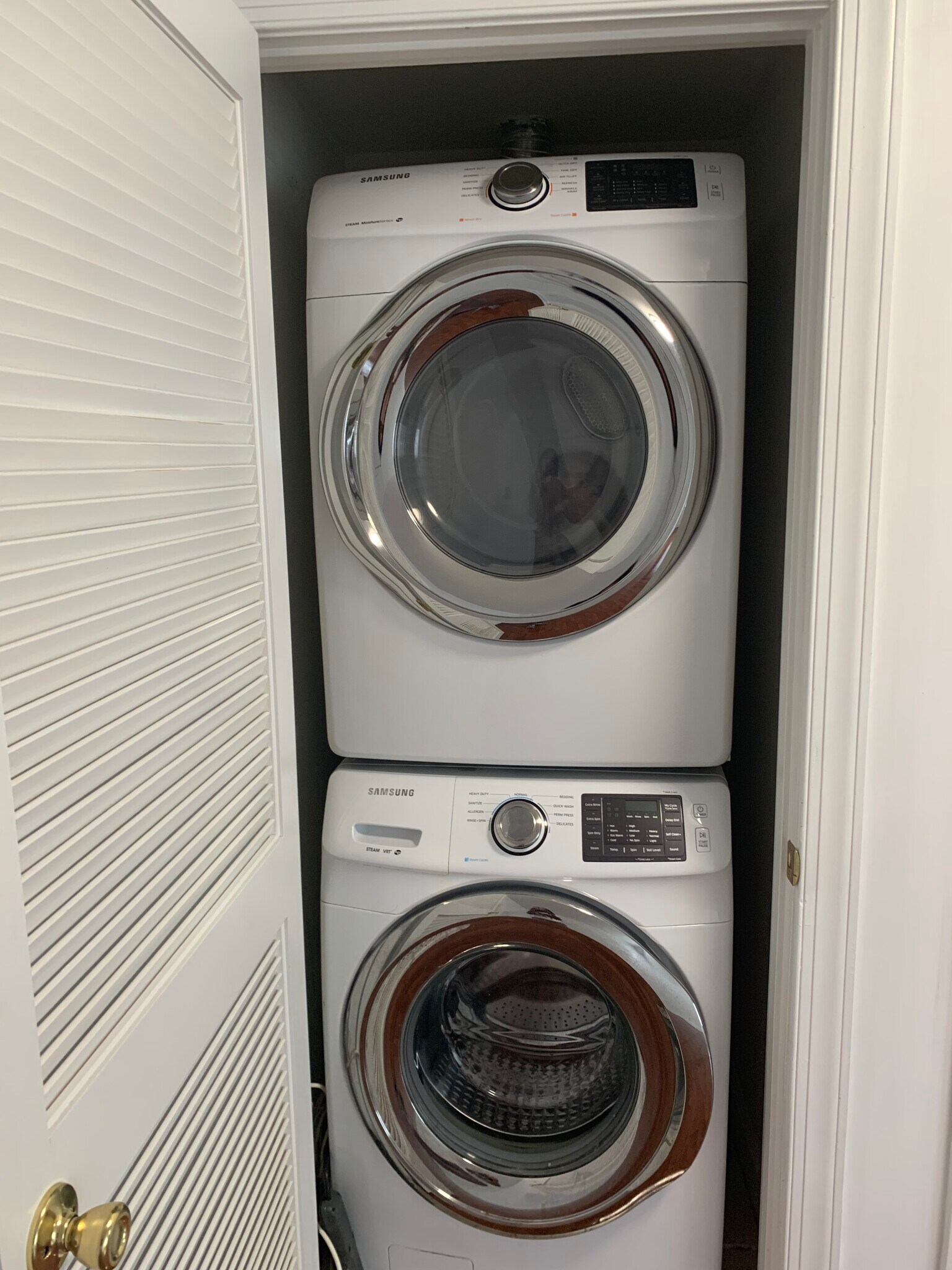 In Unit Washer and Dryer - 721 Brandywine Street Southeast