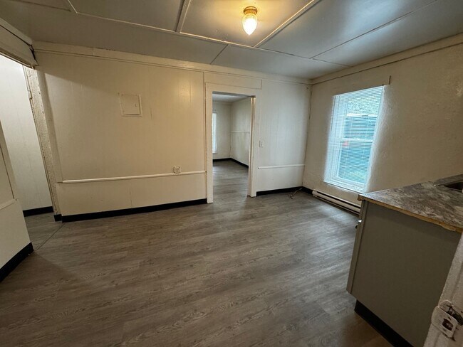 Building Photo - 305 Lineberger St