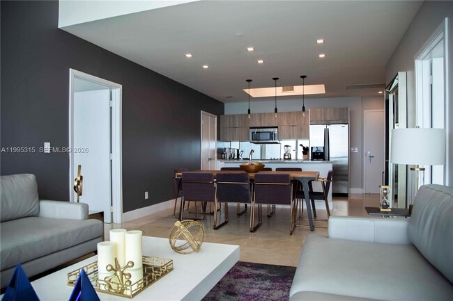 Building Photo - 888 Biscayne Blvd