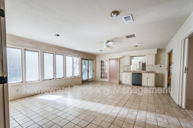 Building Photo - 1525 Cripple Creek Dr