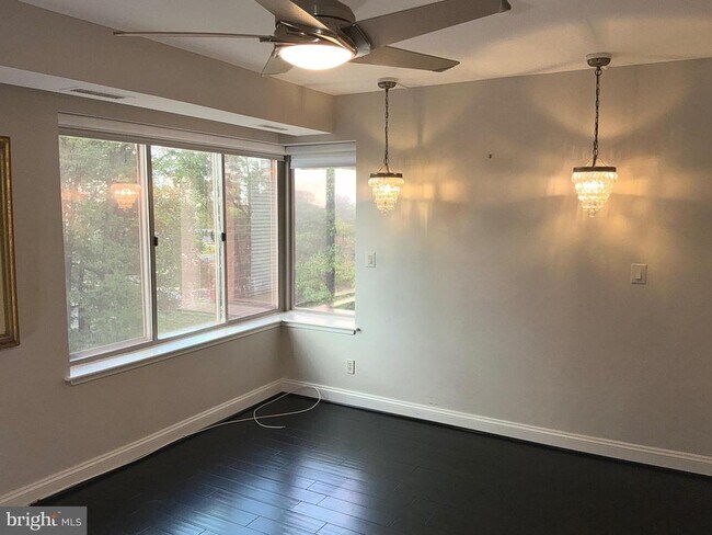 Building Photo - 5800 Nicholson Ln