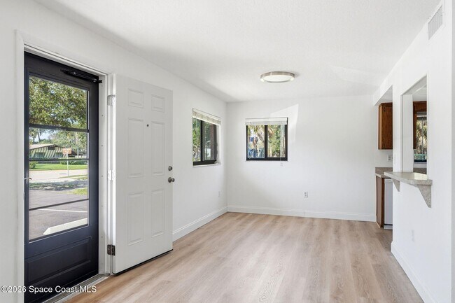 Building Photo - 201 Cocoa Isles Blvd