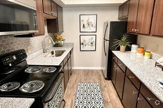 Building Photo - Modern Comfort Meets Relaxed Humble Vibes