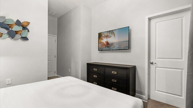 Building Photo - 307 Marcello Blvd