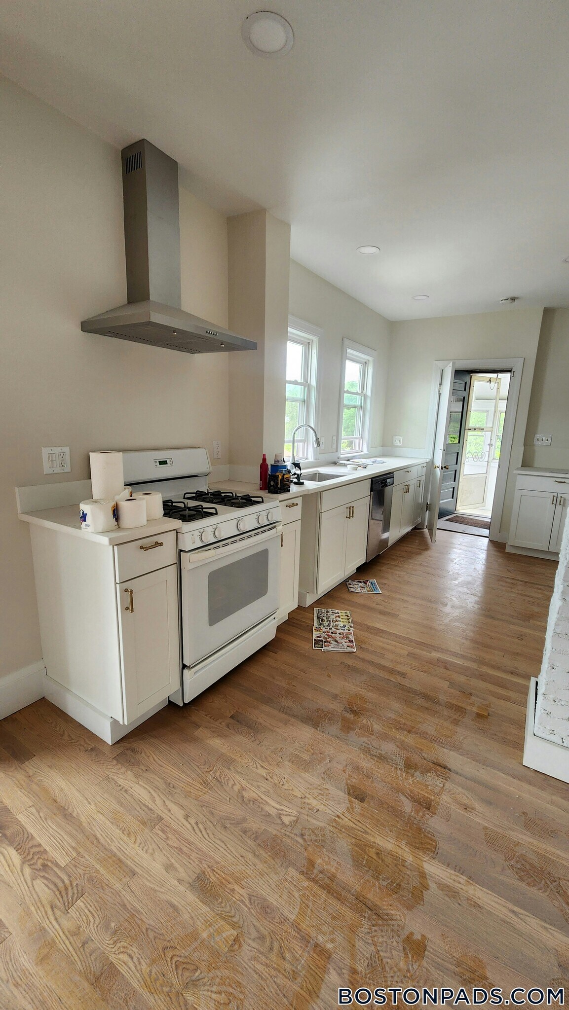 Building Photo - 12 Eliot St