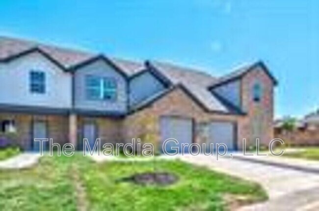 Building Photo - 3258 Wexford Dr