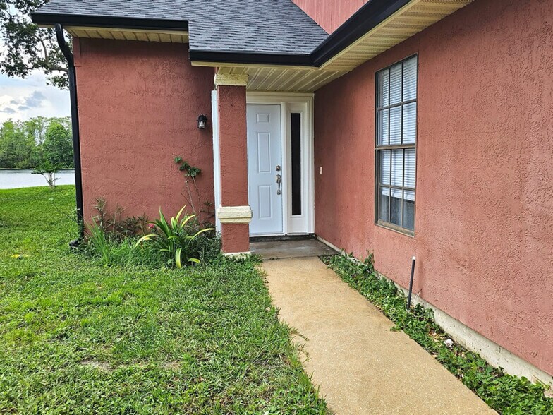 Building Photo - 10148 Pink Carnation Ct