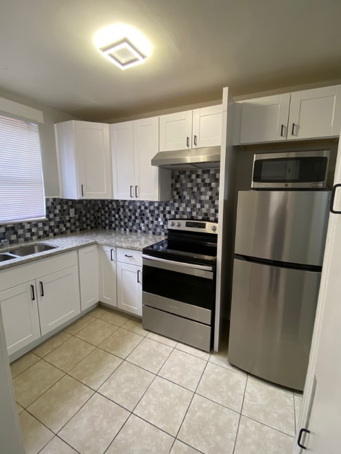 Building Photo - 2979 Downing St