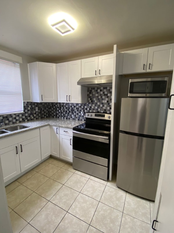 Building Photo - 2979 Downing St