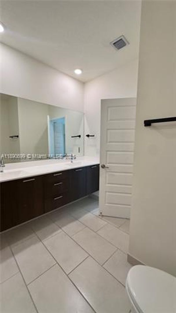 Building Photo - 8301 NW 41st St