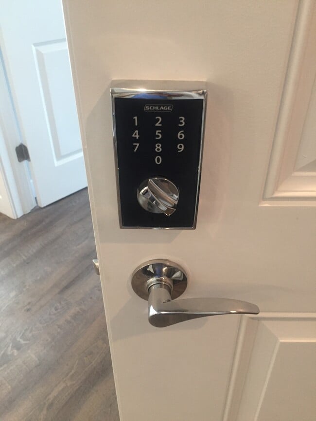 Building Photo - 1611 Federal St