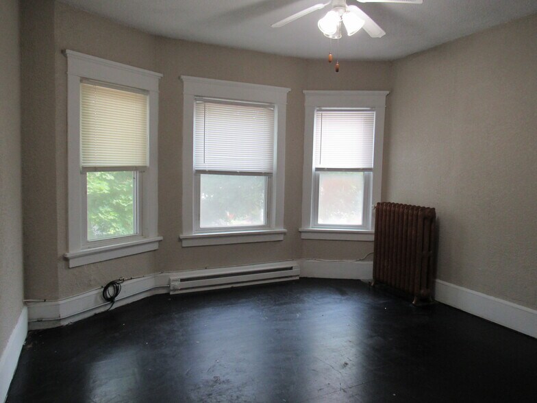 Building Photo - 1701 25th St