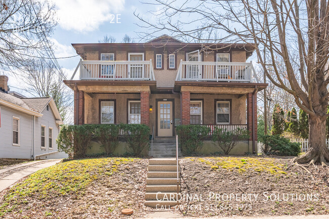 Building Photo - 1627 Larch Ave