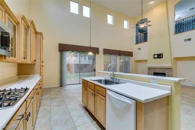 Building Photo - 10800 Canisteo St